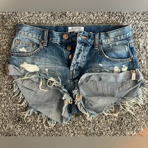 One Teaspoon BANDITS Distressed Jean Shorts relaxed fit long rise button fly 26